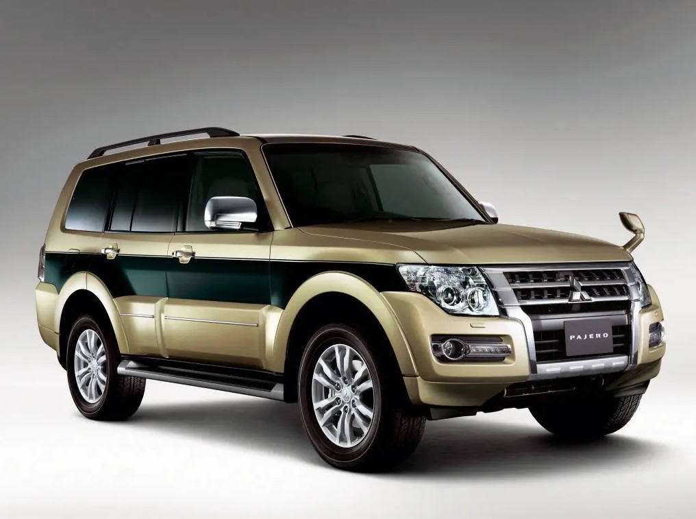 Внедорожник Митсубиси паджеро