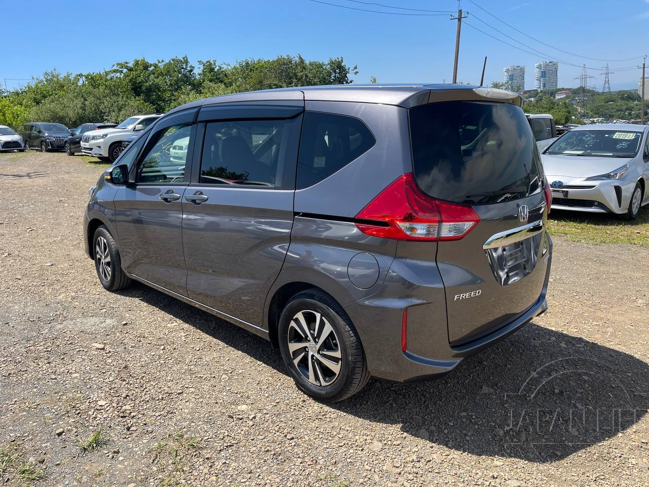 Фото Honda Freed - Japan Life 