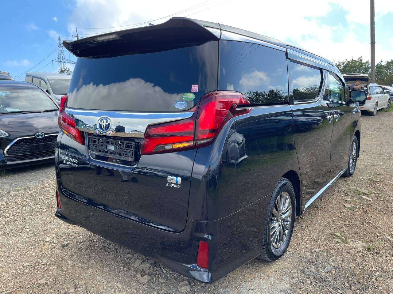 Фото Toyota Alphard - Japan Life 
