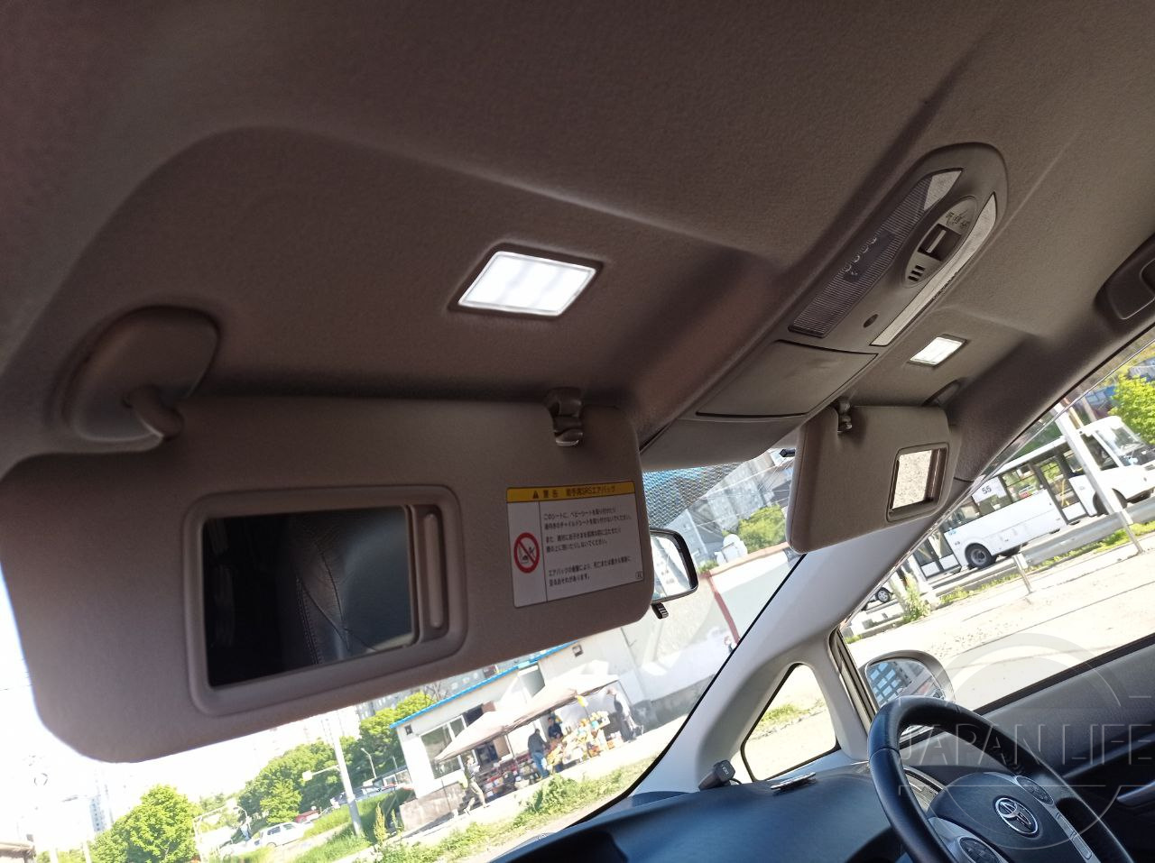 Фото Toyota Prius - Japan Life 