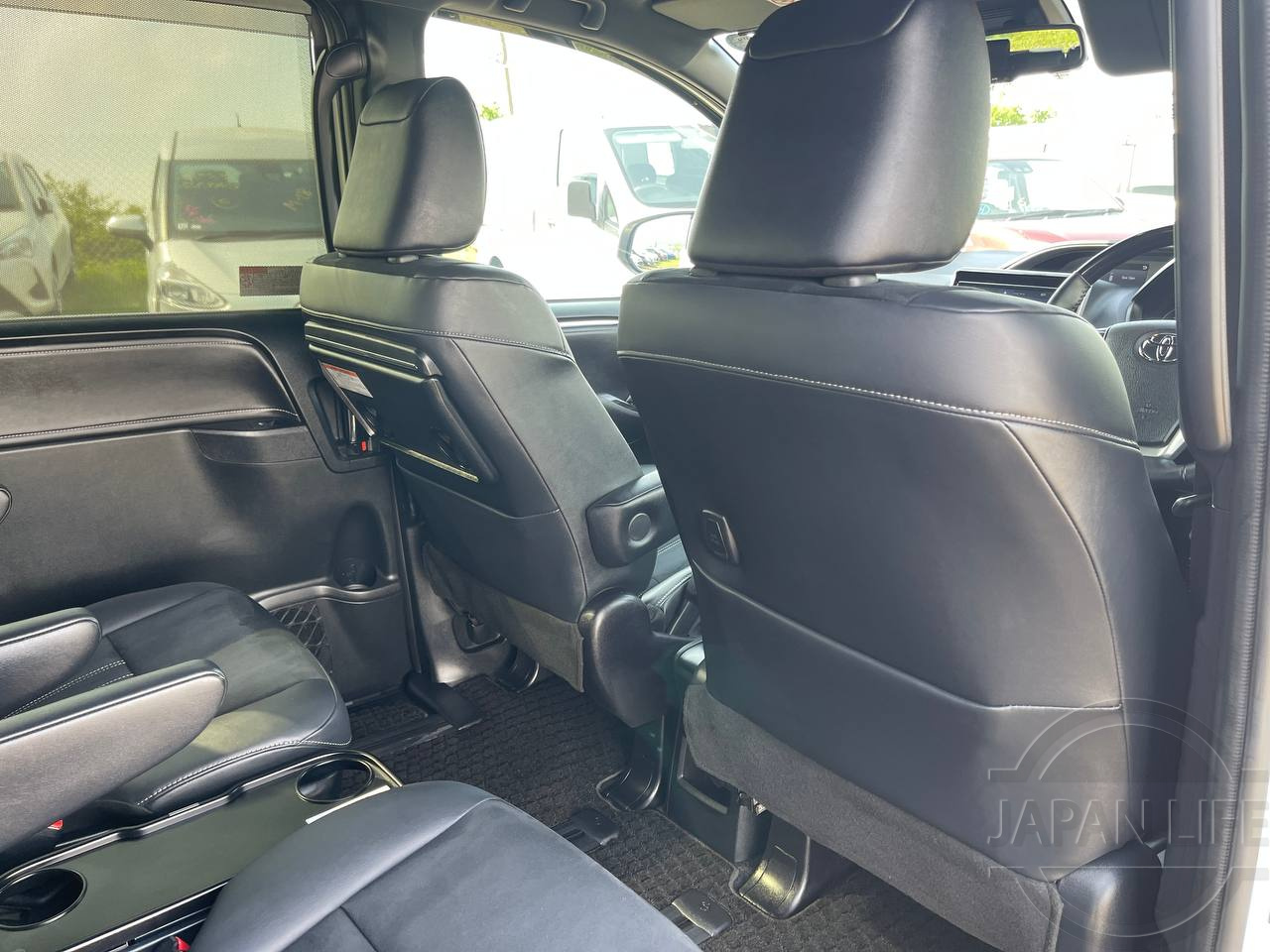 Фото Toyota Esquire - Japan Life 