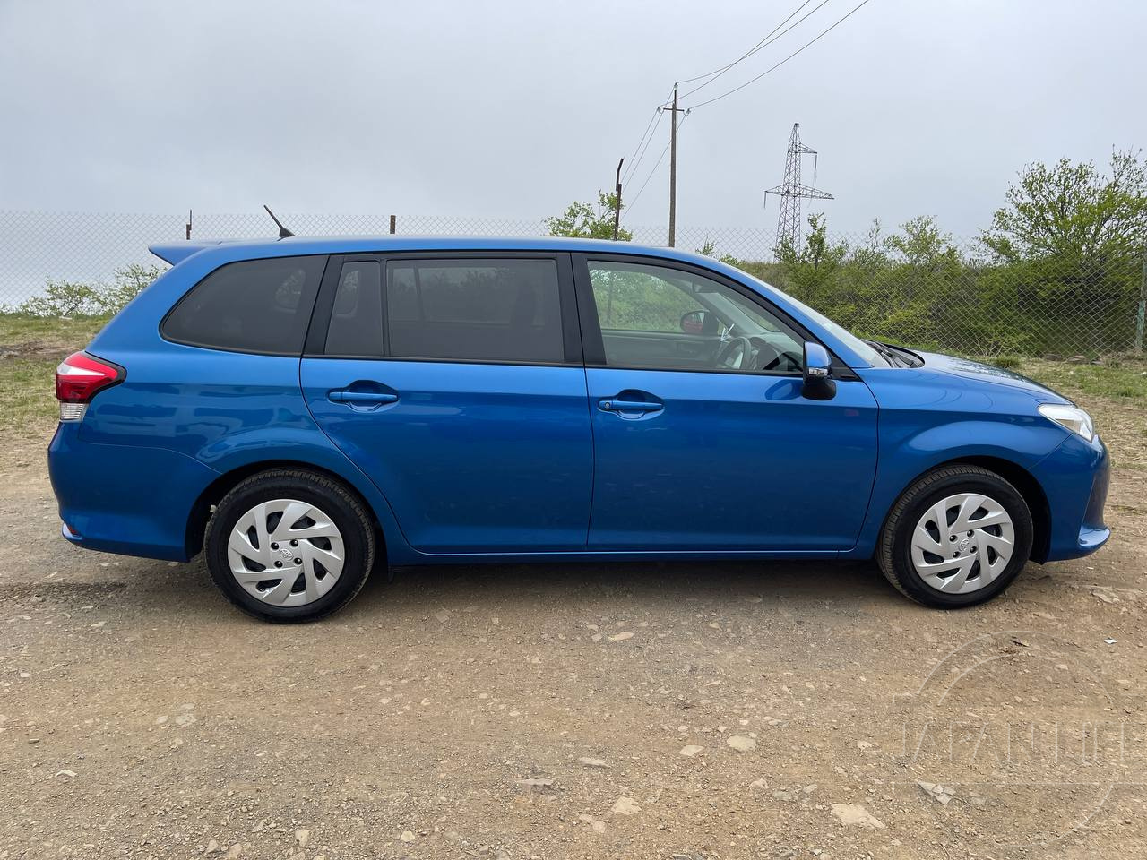 Фото Toyota Corolla Fielder - Japan Life 