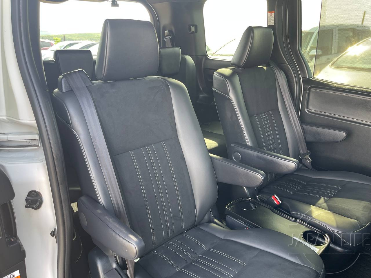 Фото Toyota Esquire - Japan Life 