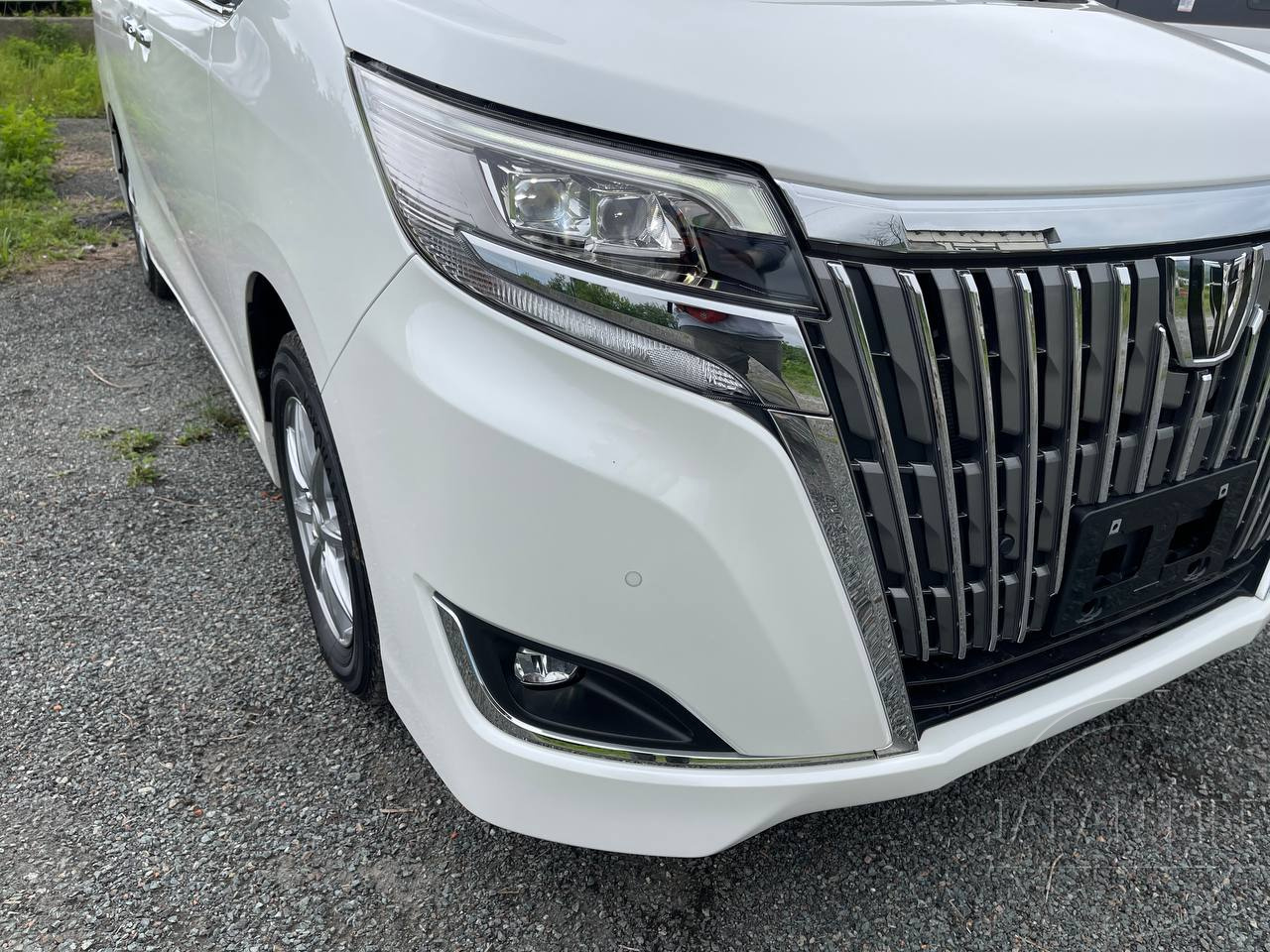 Фото Toyota Esquire - Japan Life 