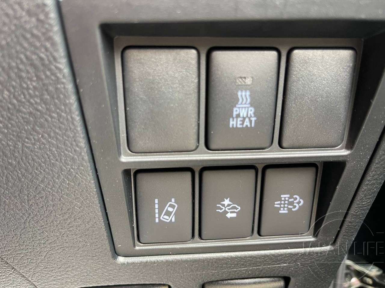 Фото Toyota Hilux - Japan Life 