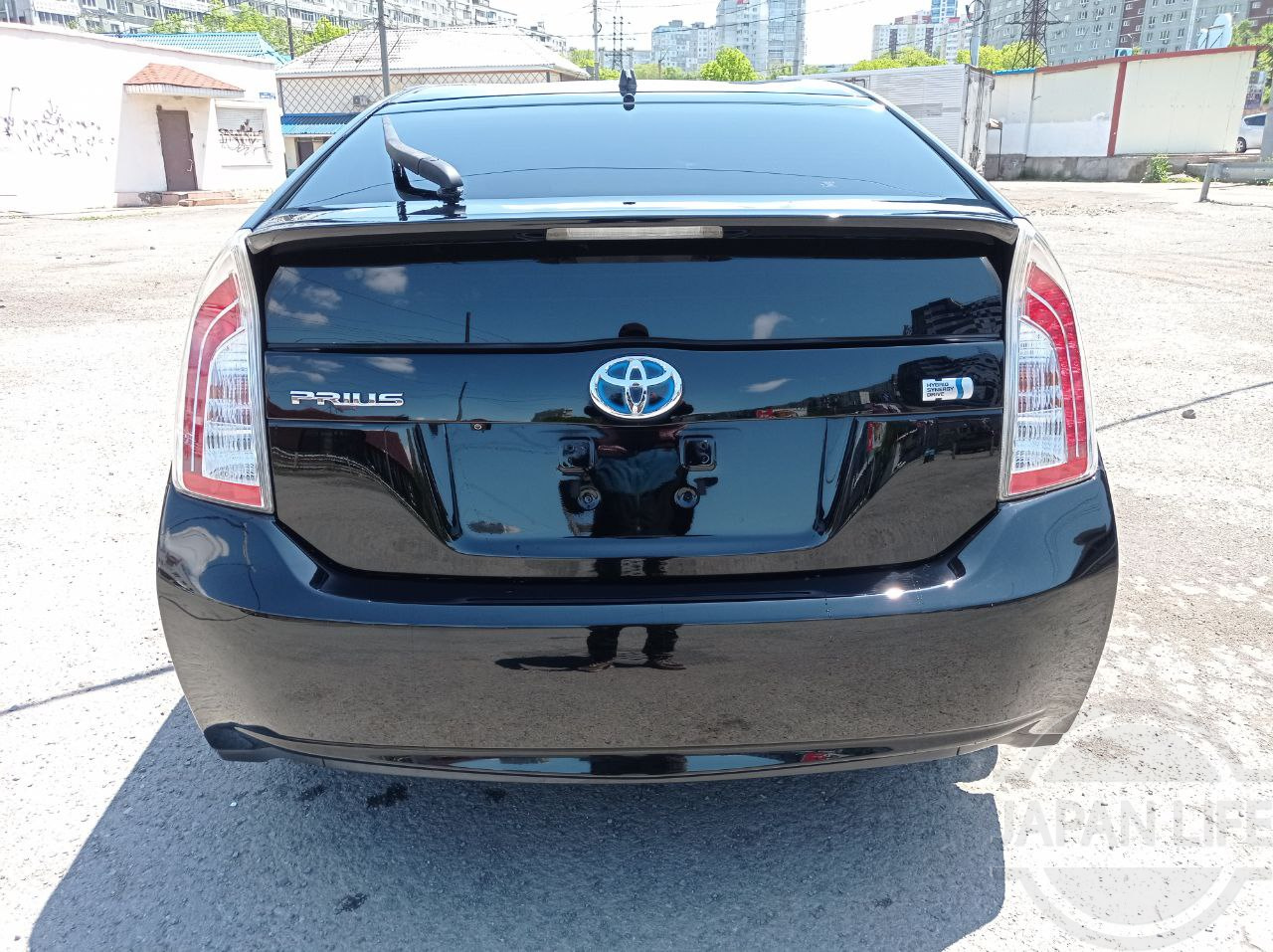 Фото Toyota Prius - Japan Life 