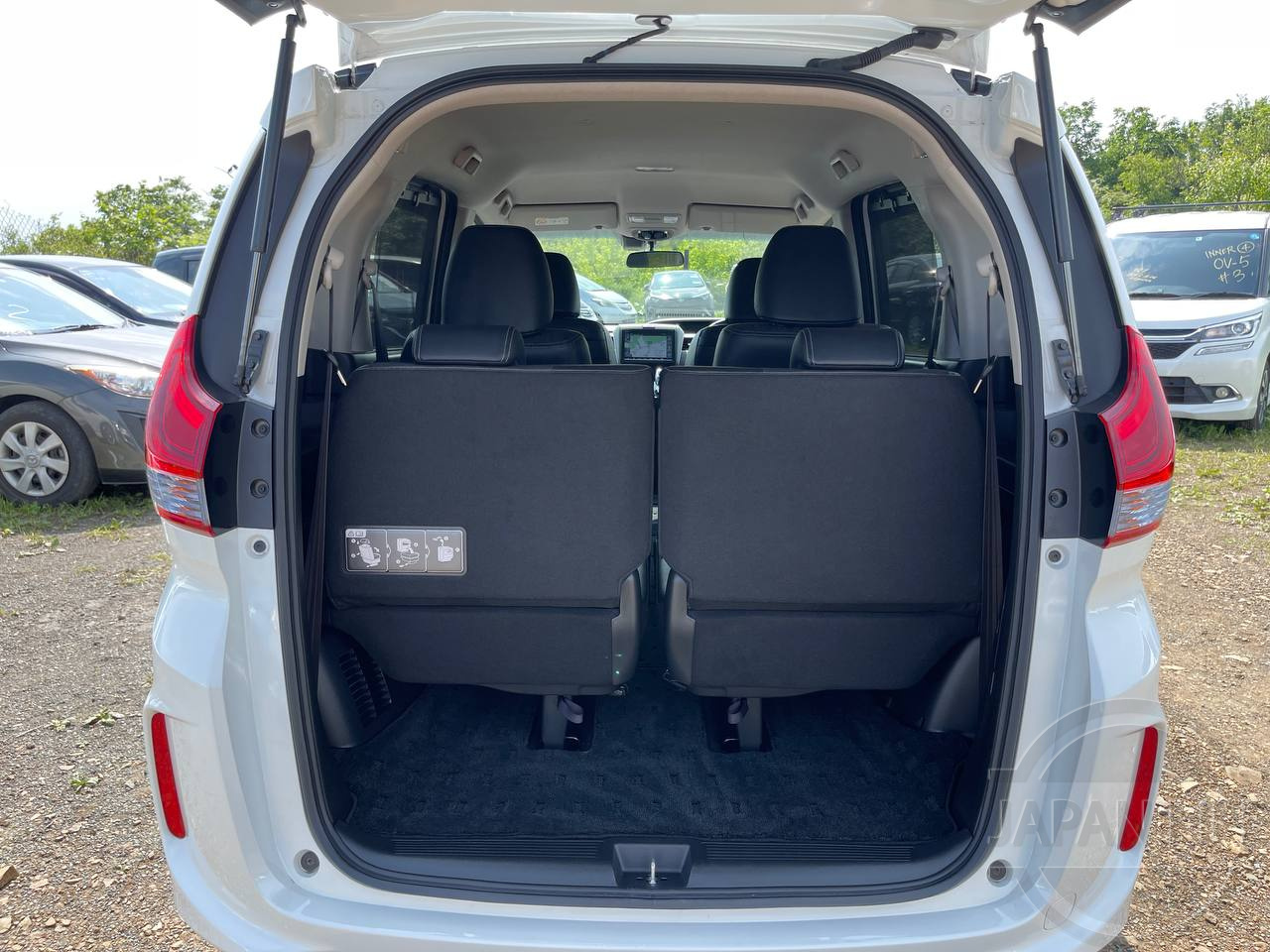 Фото Honda Freed - Japan Life 