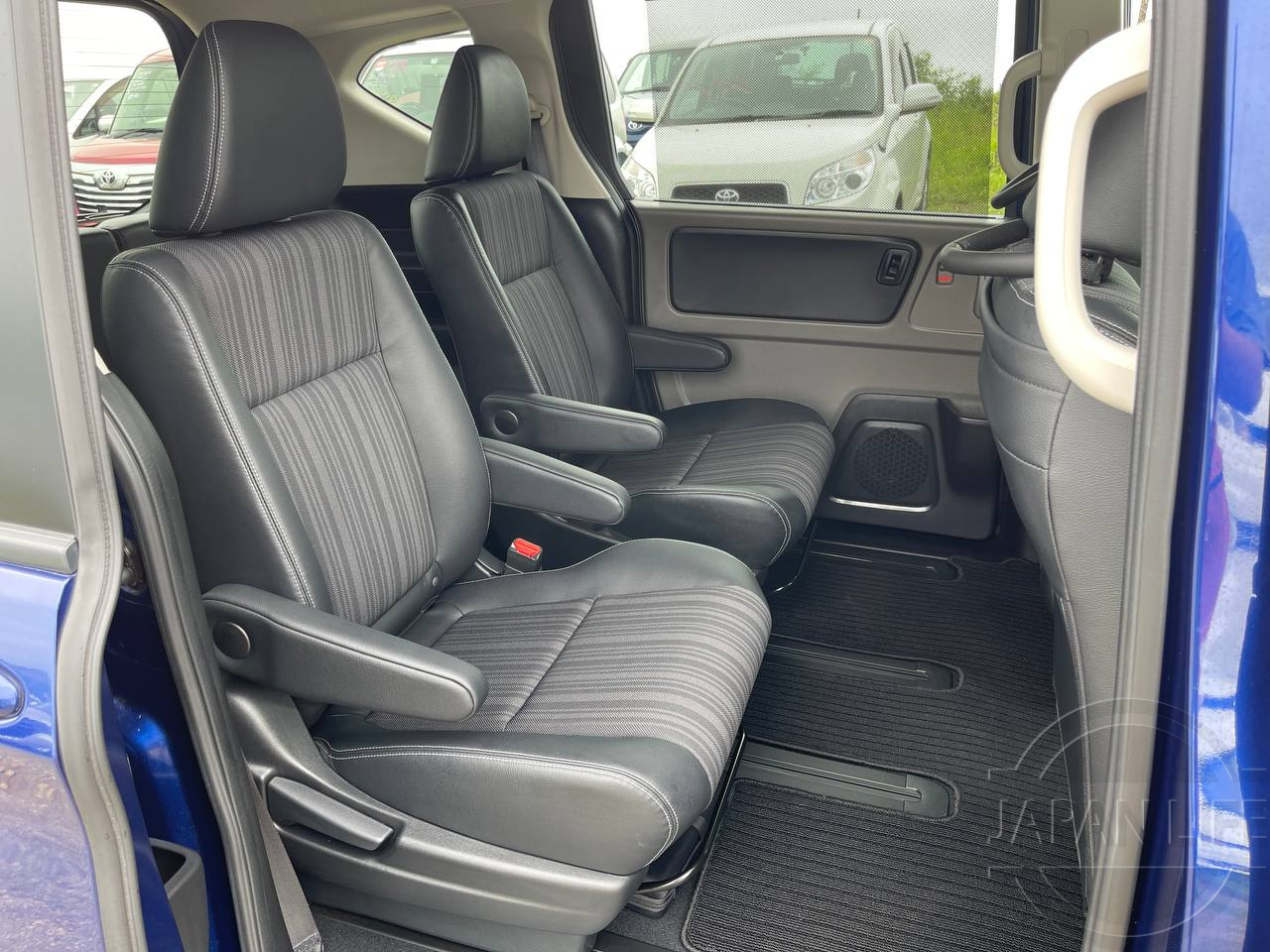 Фото Honda Freed - Japan Life 