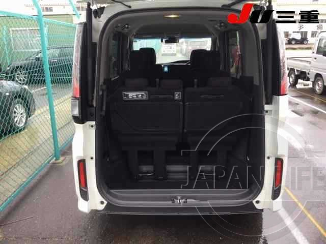 Фото Honda Stepwgn - Japan Life 