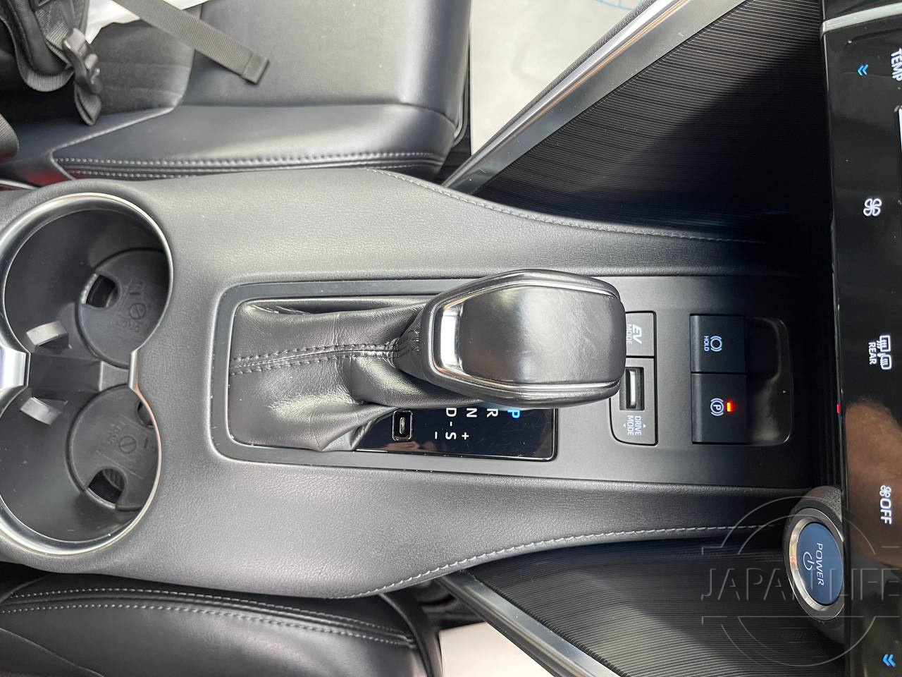 Фото Toyota Harrier - Japan Life 