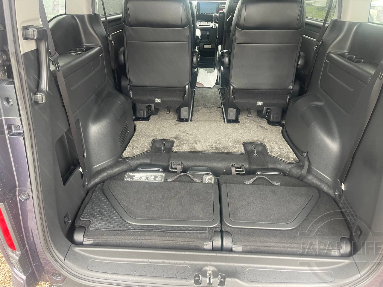 Фото Honda Stepwgn - Japan Life 