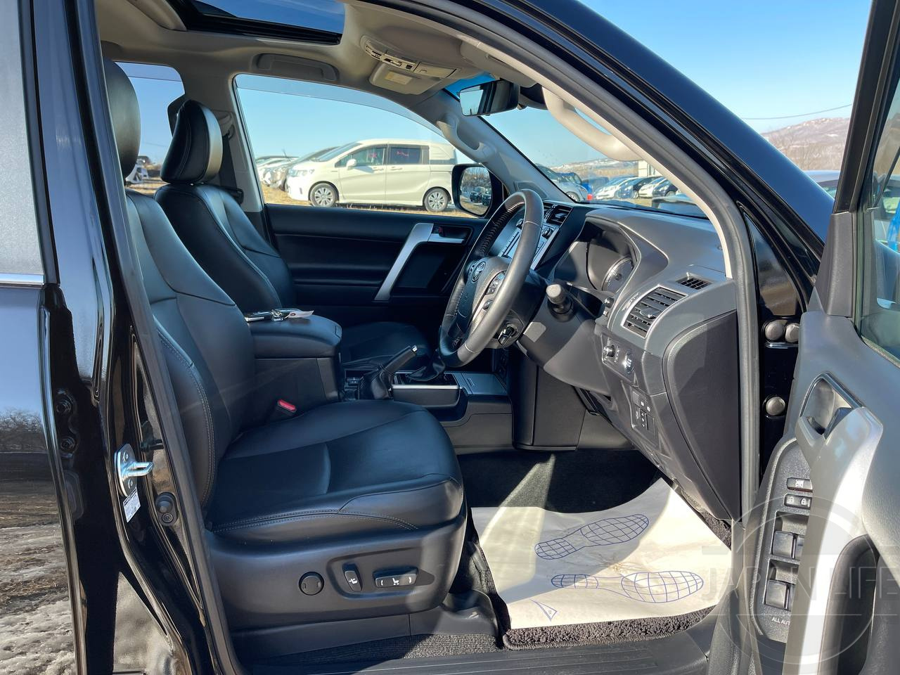 Фото Toyota Land Cruiser Prado - Japan Life 