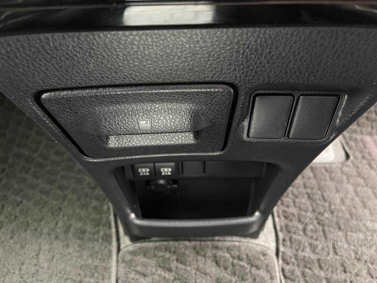 Фото Toyota Noah - Japan Life 