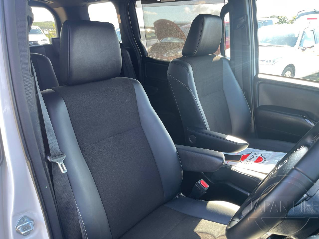 Фото Toyota Noah - Japan Life 