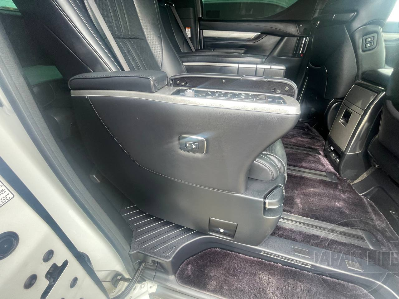 Фото Toyota Alphard - Japan Life 
