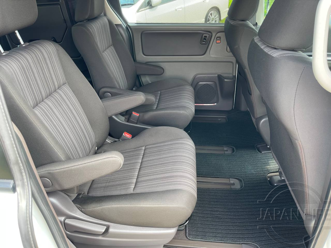 Фото Honda Freed - Japan Life 