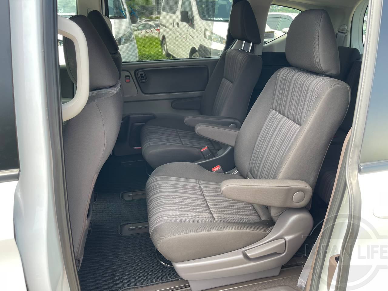 Фото Honda Freed - Japan Life 