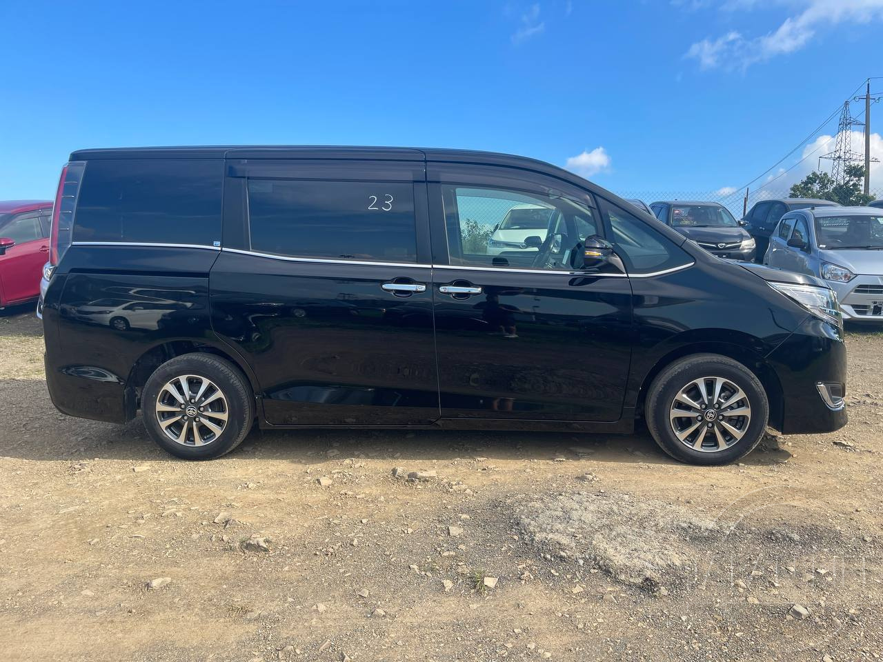 Фото Toyota Esquire - Japan Life 