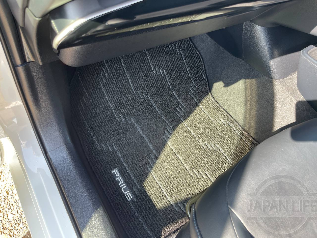 Фото Toyota Prius - Japan Life 