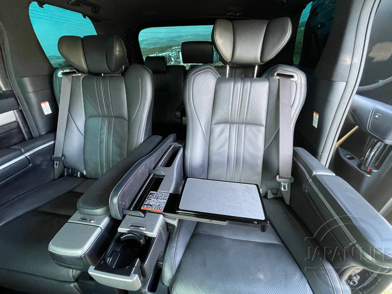 Фото Toyota Alphard - Japan Life 