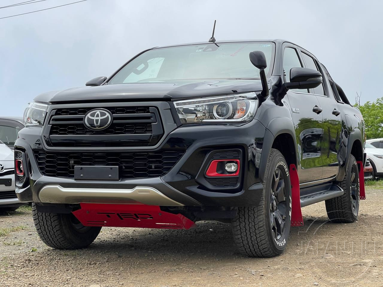 Фото Toyota Hilux - Japan Life 