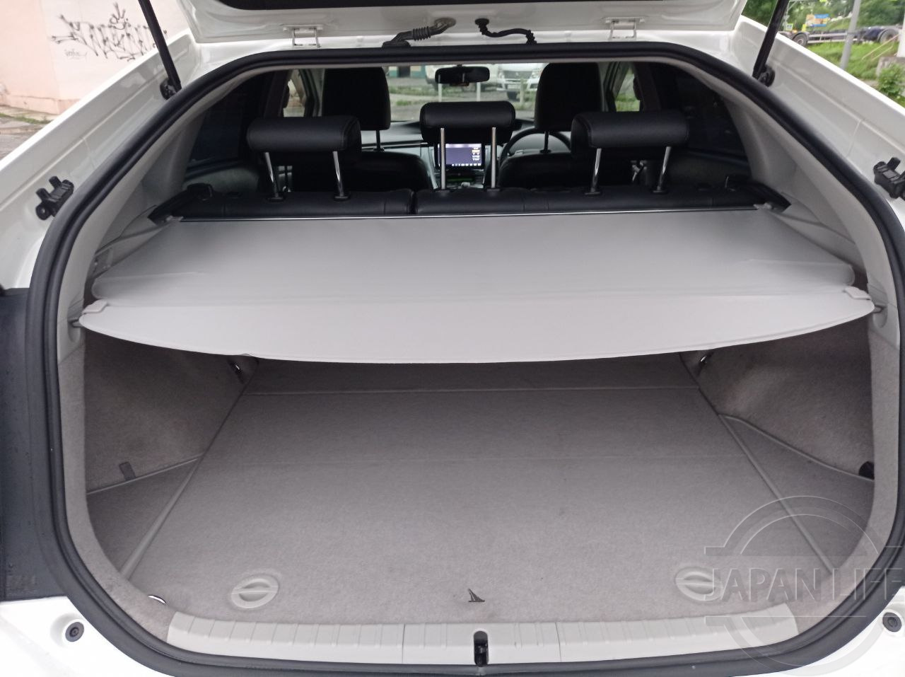 Фото Toyota Prius - Japan Life 