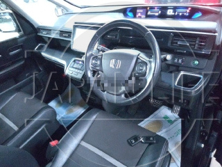 Фото Honda Stepwgn - Japan Life 