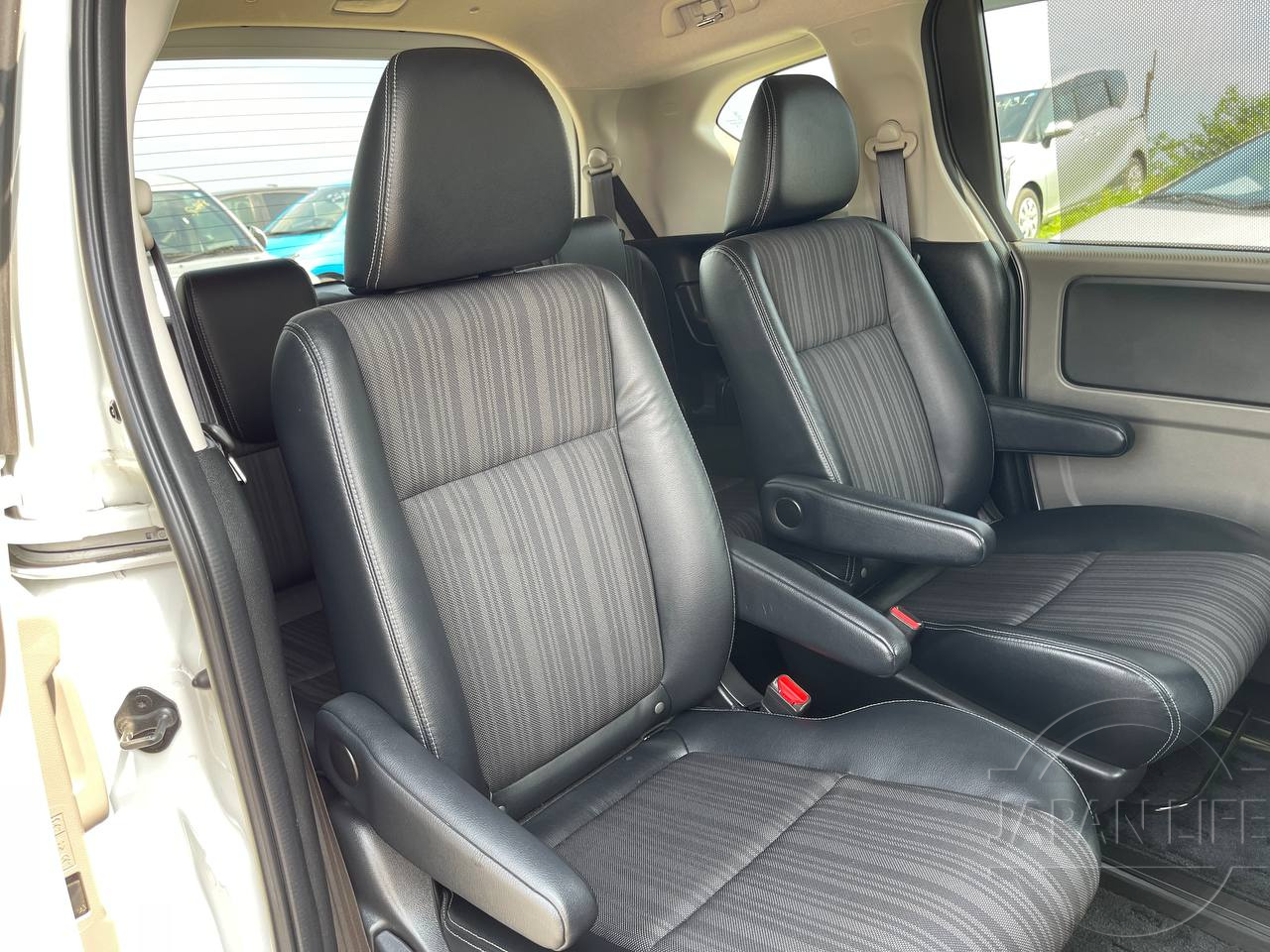 Фото Honda Freed - Japan Life 