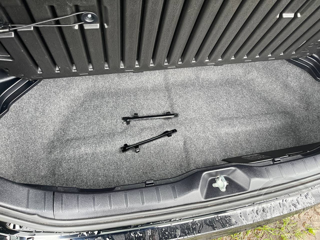 Фото Toyota Voxy - Japan Life 