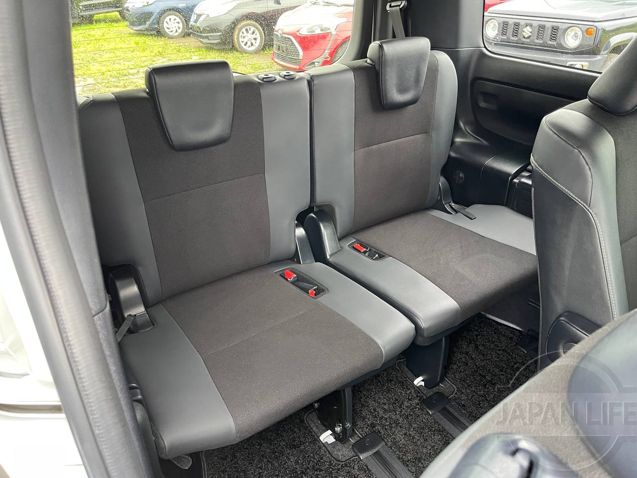 Фото Toyota Noah - Japan Life 