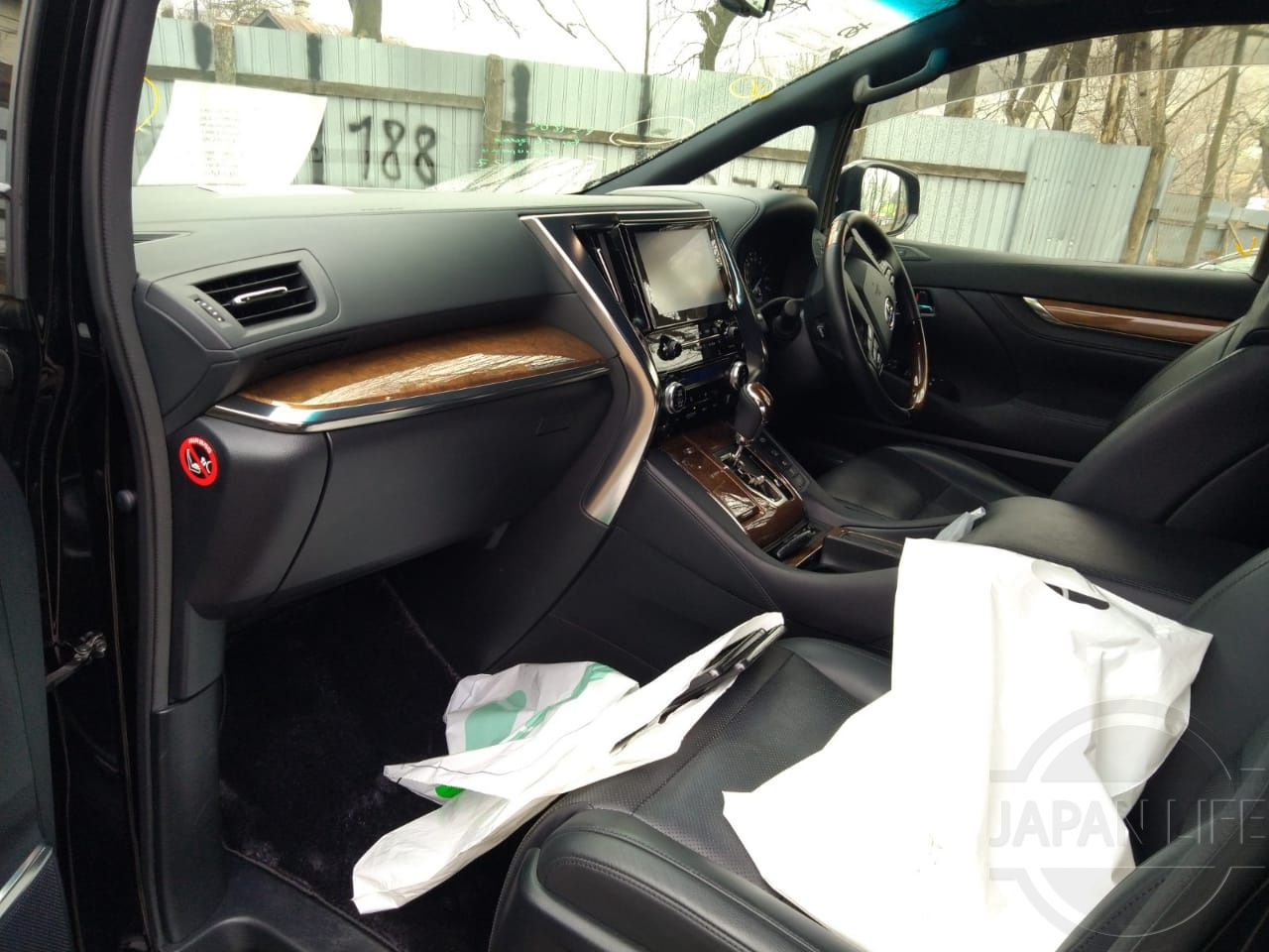 Фото Toyota Alphard Executive Lounge - Japan Life 