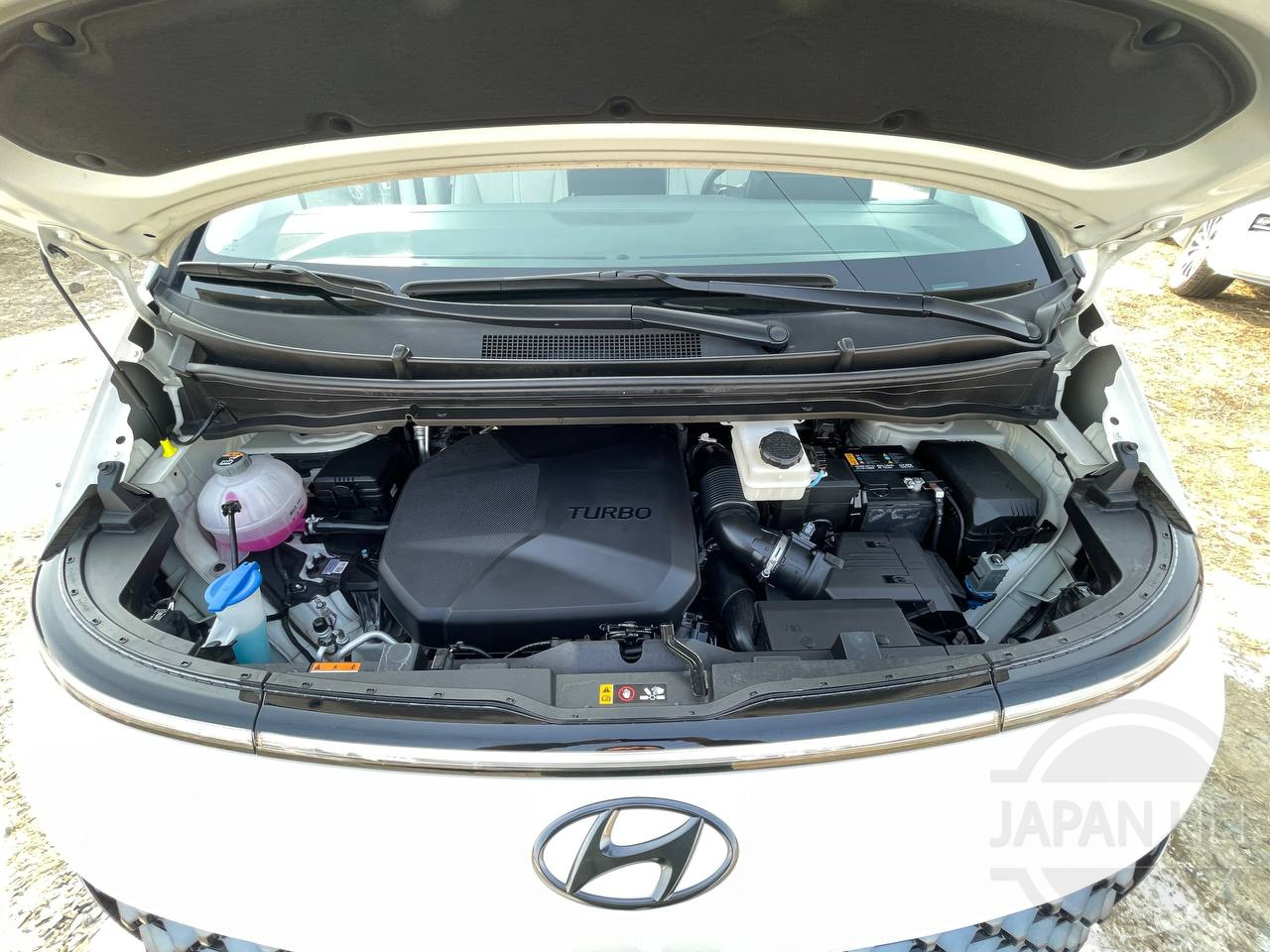 Фото Hyundai Staria - Japan Life 