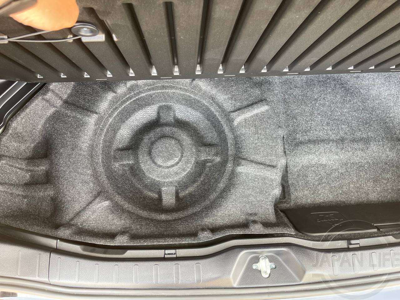 Фото Toyota Voxy - Japan Life 