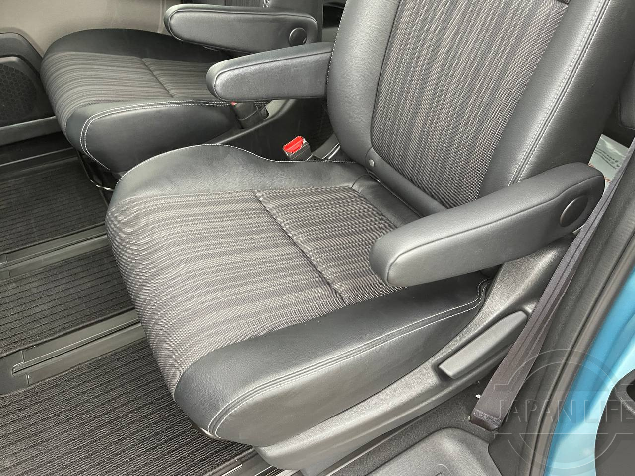 Фото Honda Freed - Japan Life 