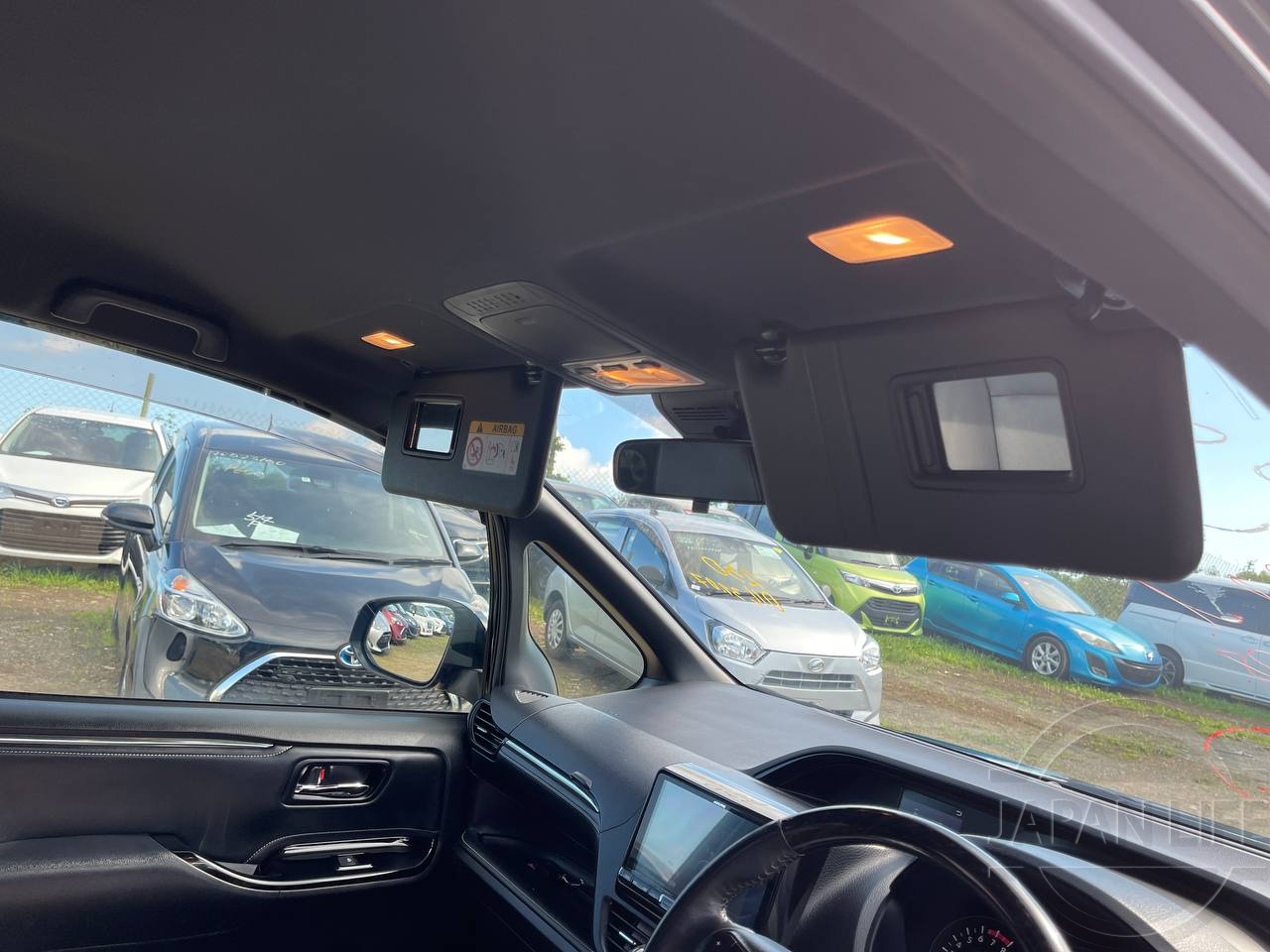 Фото Toyota Esquire - Japan Life 