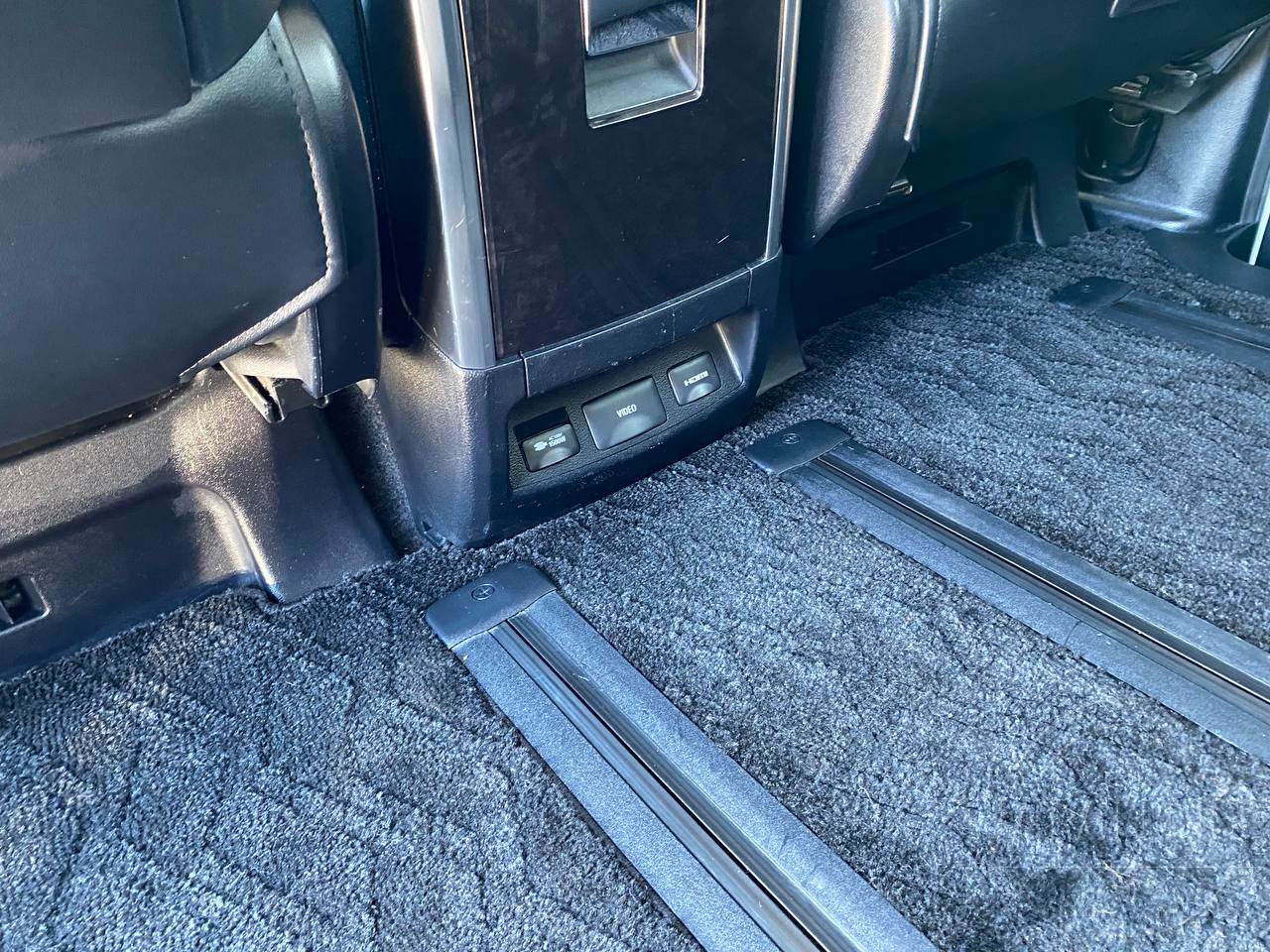 Фото Toyota Alphard - Japan Life 