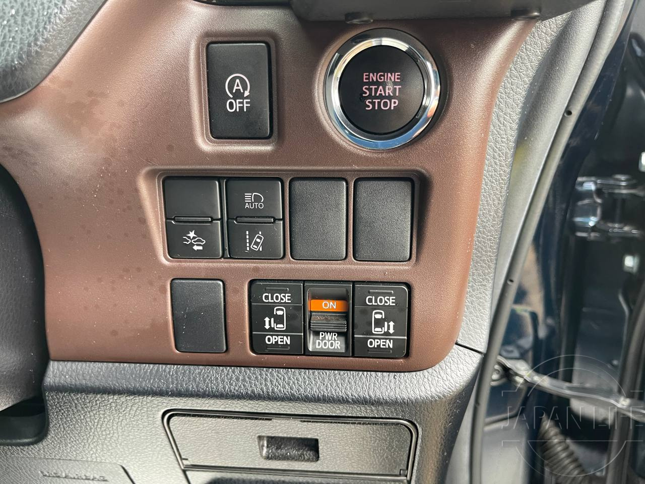 Фото Toyota Esquire - Japan Life 