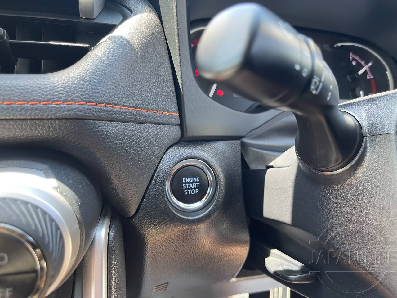 Фото Toyota RAV4 - Japan Life 