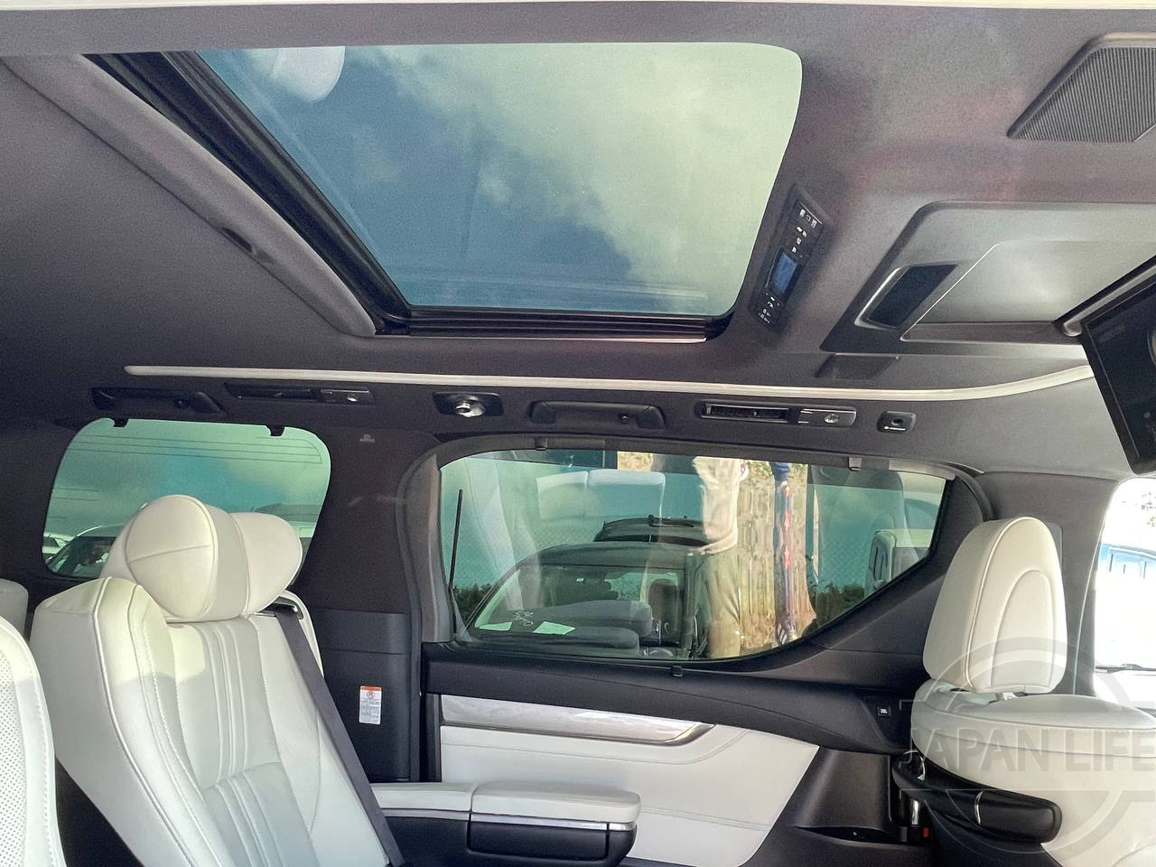 Фото Toyota Alphard - Japan Life 