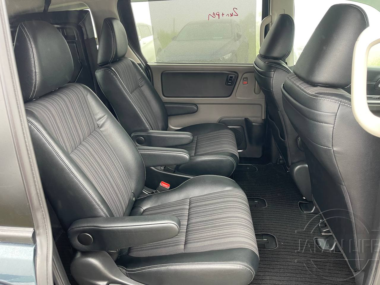 Фото Honda Freed - Japan Life 