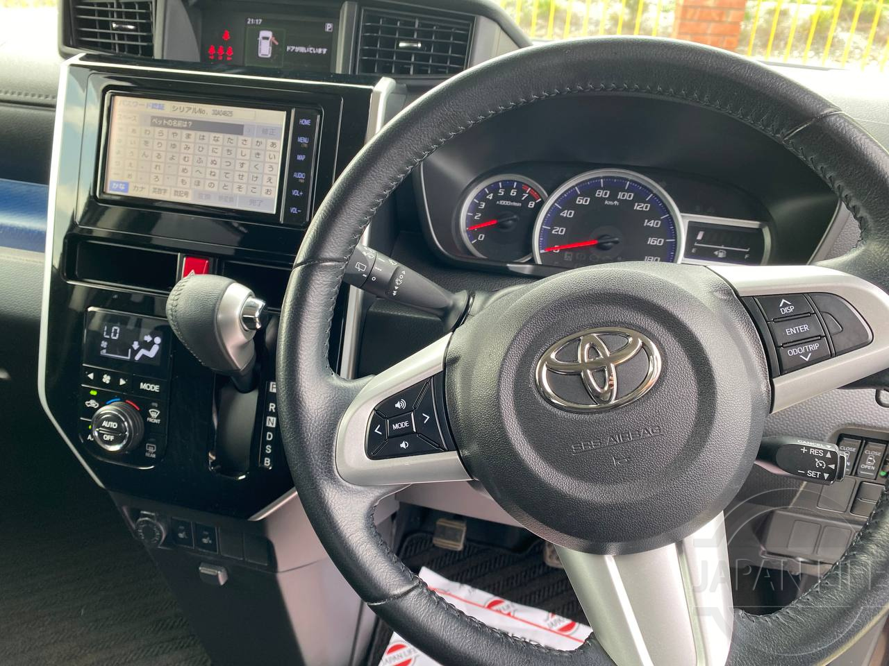 Фото Toyota Tank - Japan Life 