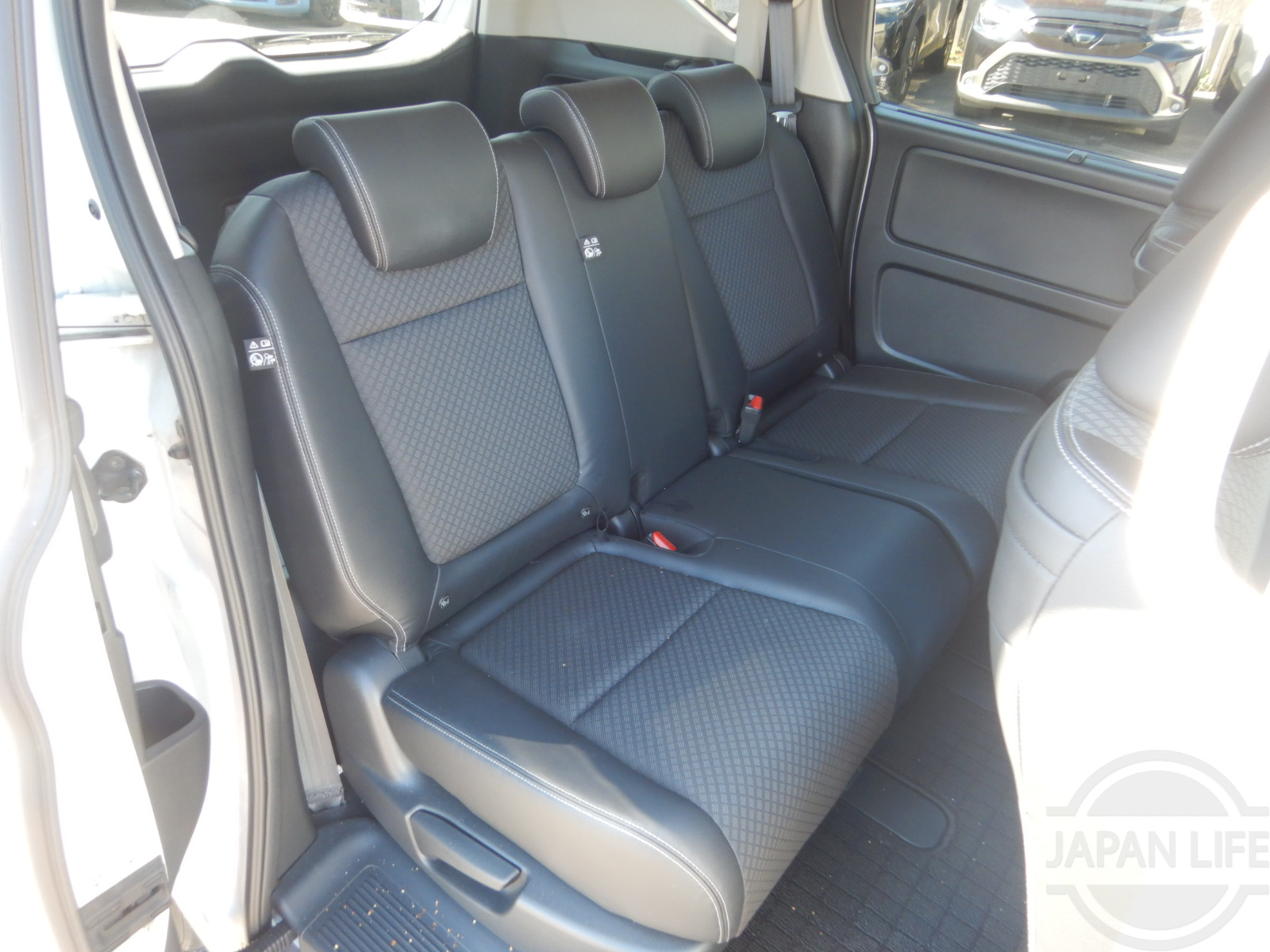 Фото Honda Freed+ - Japan Life 