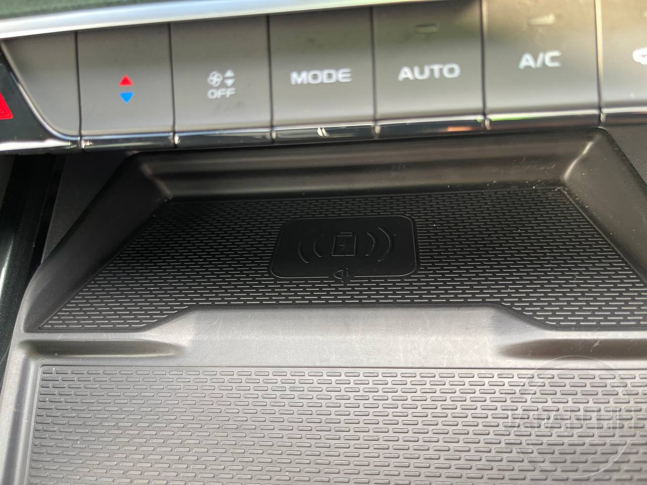 Фото Geely Monjaro - Japan Life 