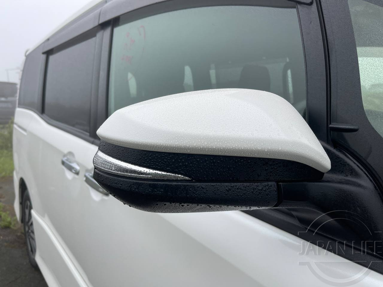 Фото Toyota Noah - Japan Life 