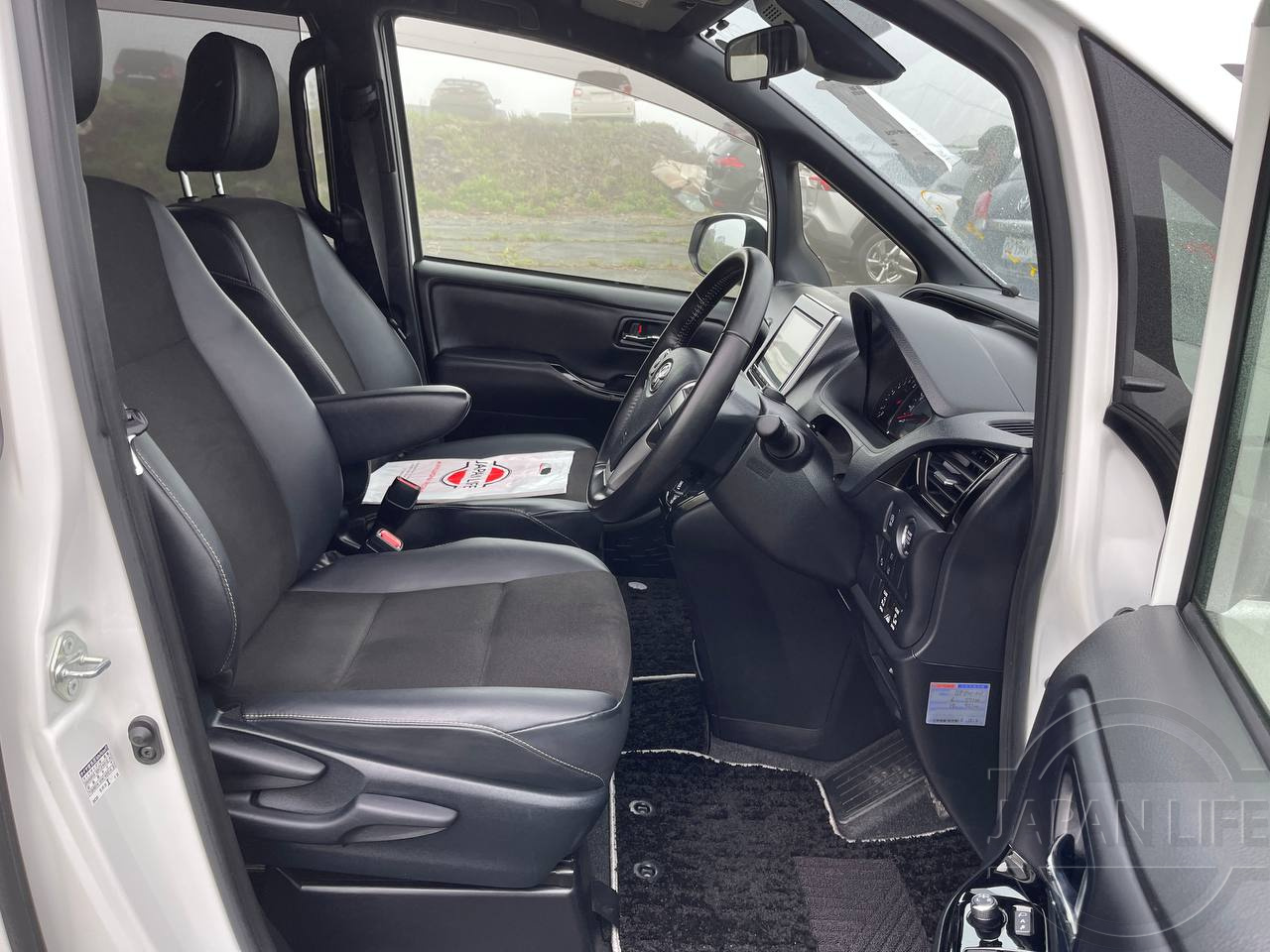 Фото Toyota Noah - Japan Life 