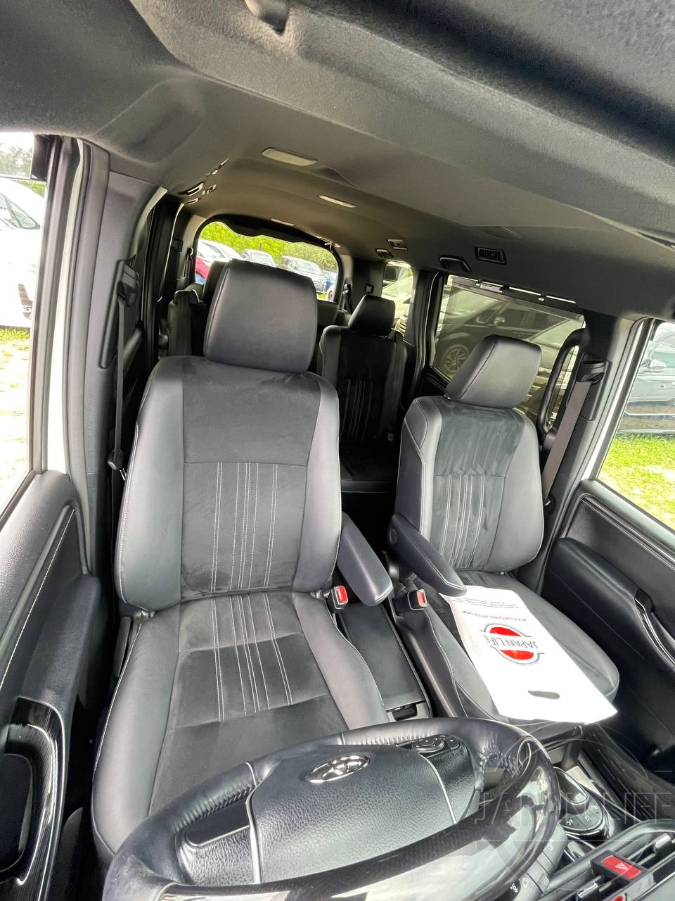 Фото Toyota Esquire - Japan Life 