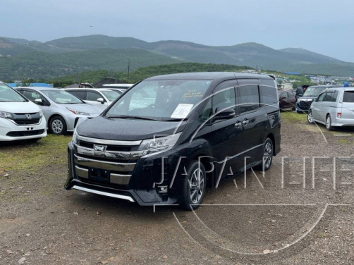 Фото Toyota Noah - Japan Life 