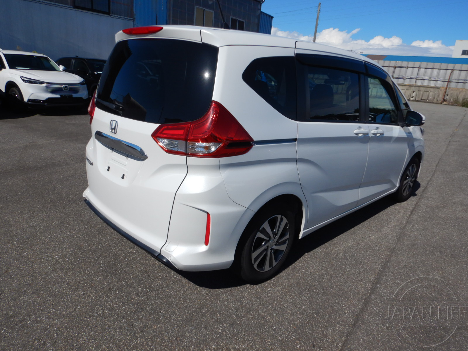 Фото Honda Freed+ - Japan Life 