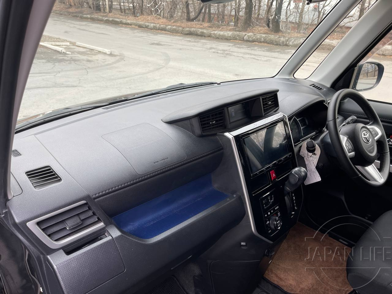 Фото Toyota Tank - Japan Life 