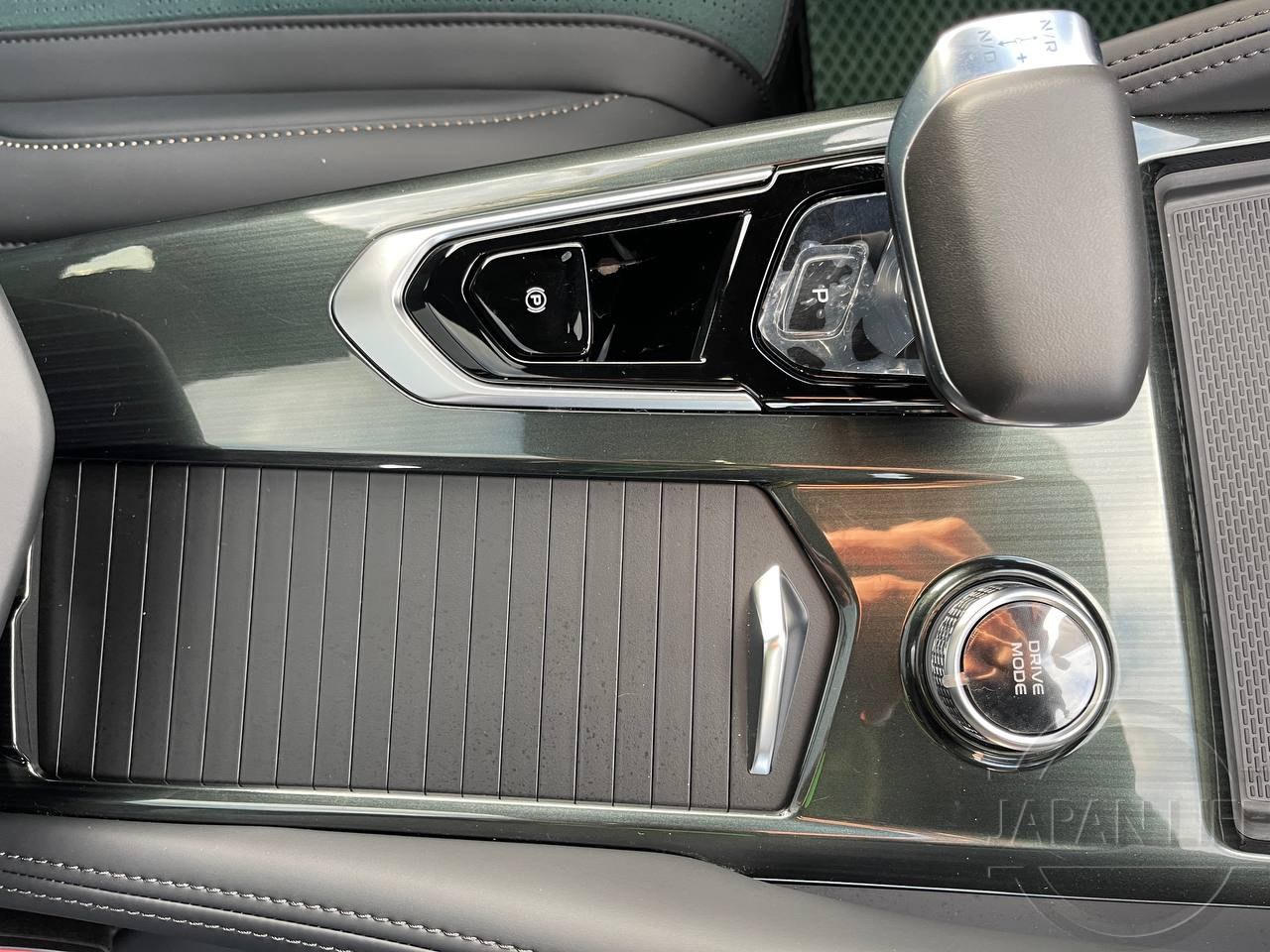 Фото Geely Monjaro - Japan Life 